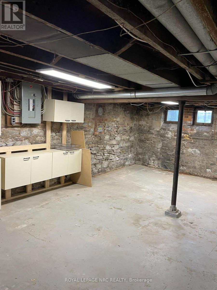 31 1/2 Academy Street, St. Catharines, Ontario  L2R 4Z9 - Photo 42 - X12347301