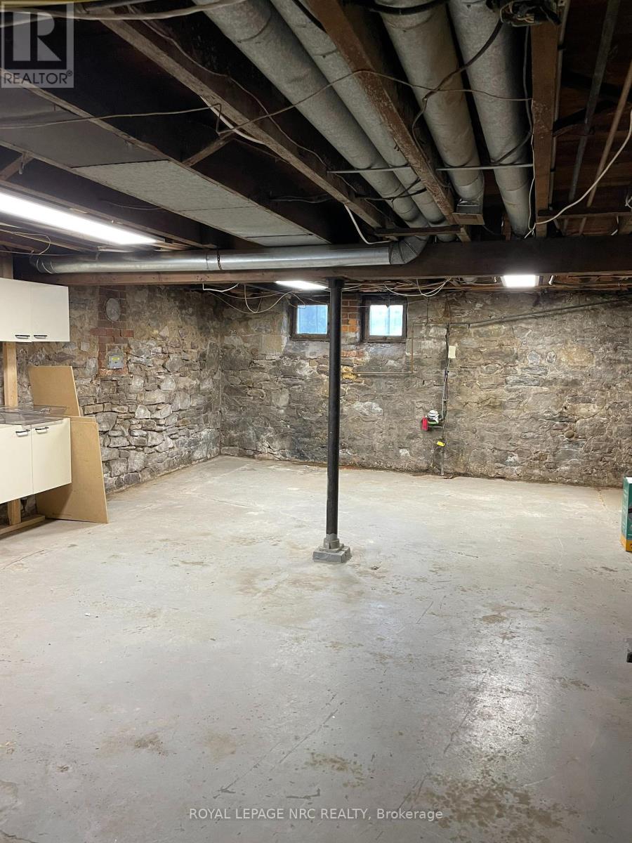 31 1/2 Academy Street, St. Catharines, Ontario  L2R 4Z9 - Photo 43 - X12347301