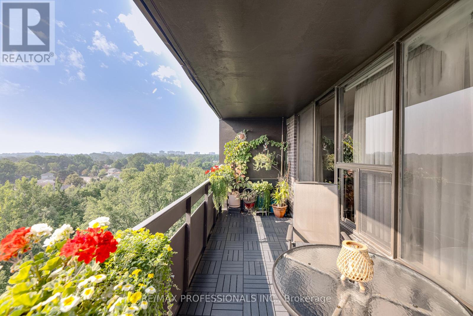 907 - 11 Wincott Drive, Toronto (Kingsview Village-The Westway), Ontario  M9R 2R9 - Photo 21 - W12347126