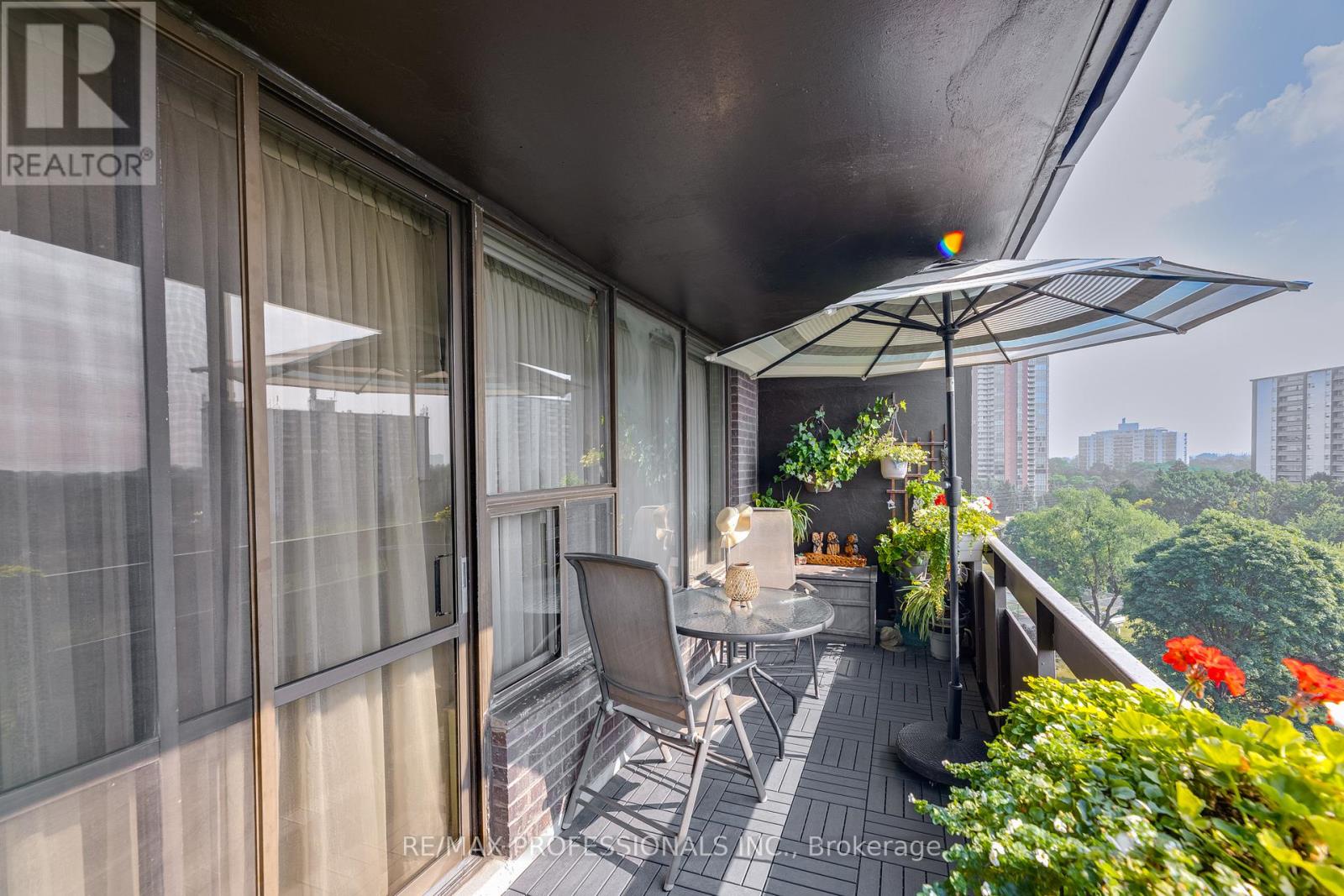 907 - 11 Wincott Drive, Toronto (Kingsview Village-The Westway), Ontario  M9R 2R9 - Photo 23 - W12347126