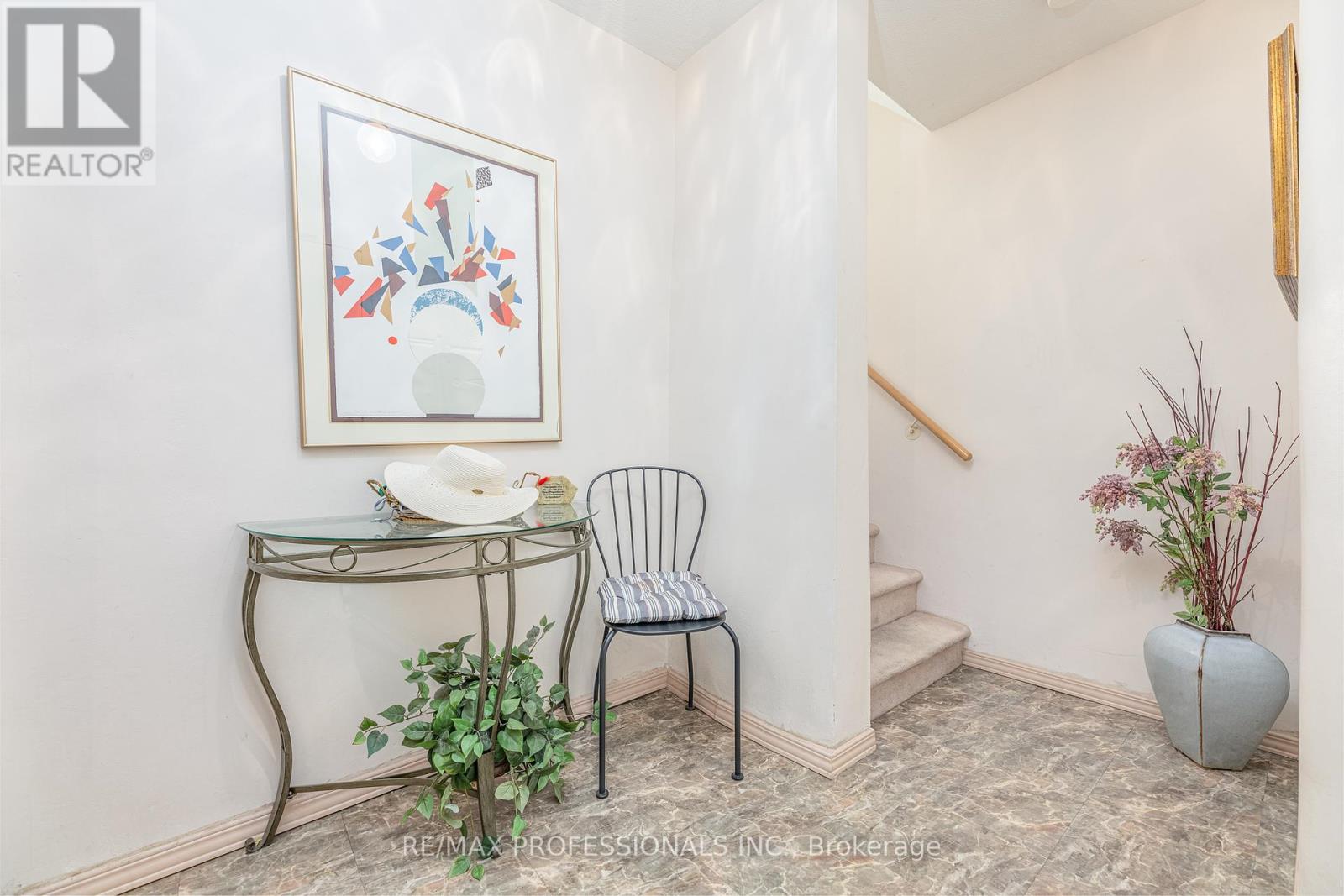 907 - 11 Wincott Drive, Toronto (Kingsview Village-The Westway), Ontario  M9R 2R9 - Photo 3 - W12347126