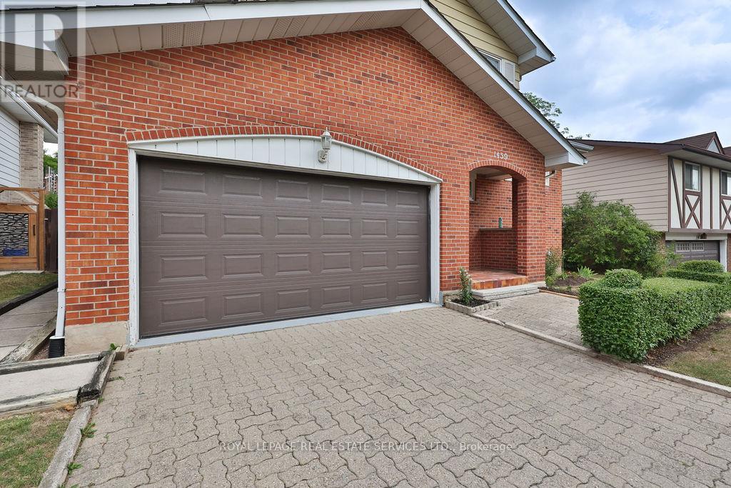 Property at 1459 GROSVENOR STREET image 2