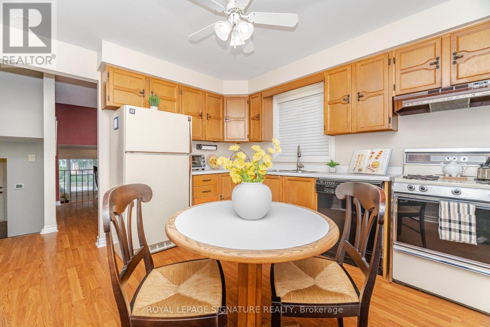 4204 Wheelwright Crescent, Mississauga (Erin Mills), Ontario L5L 2X6 - Photo 17 - W12347208