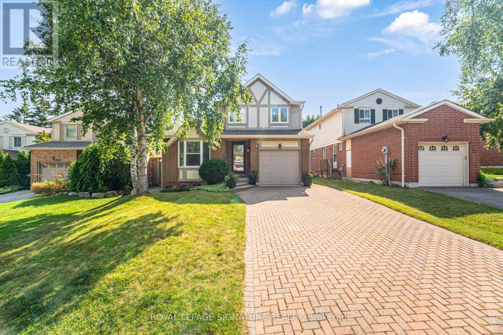 4204 Wheelwright Crescent, Mississauga (Erin Mills), Ontario L5L 2X6 - Photo 2 - W12347208