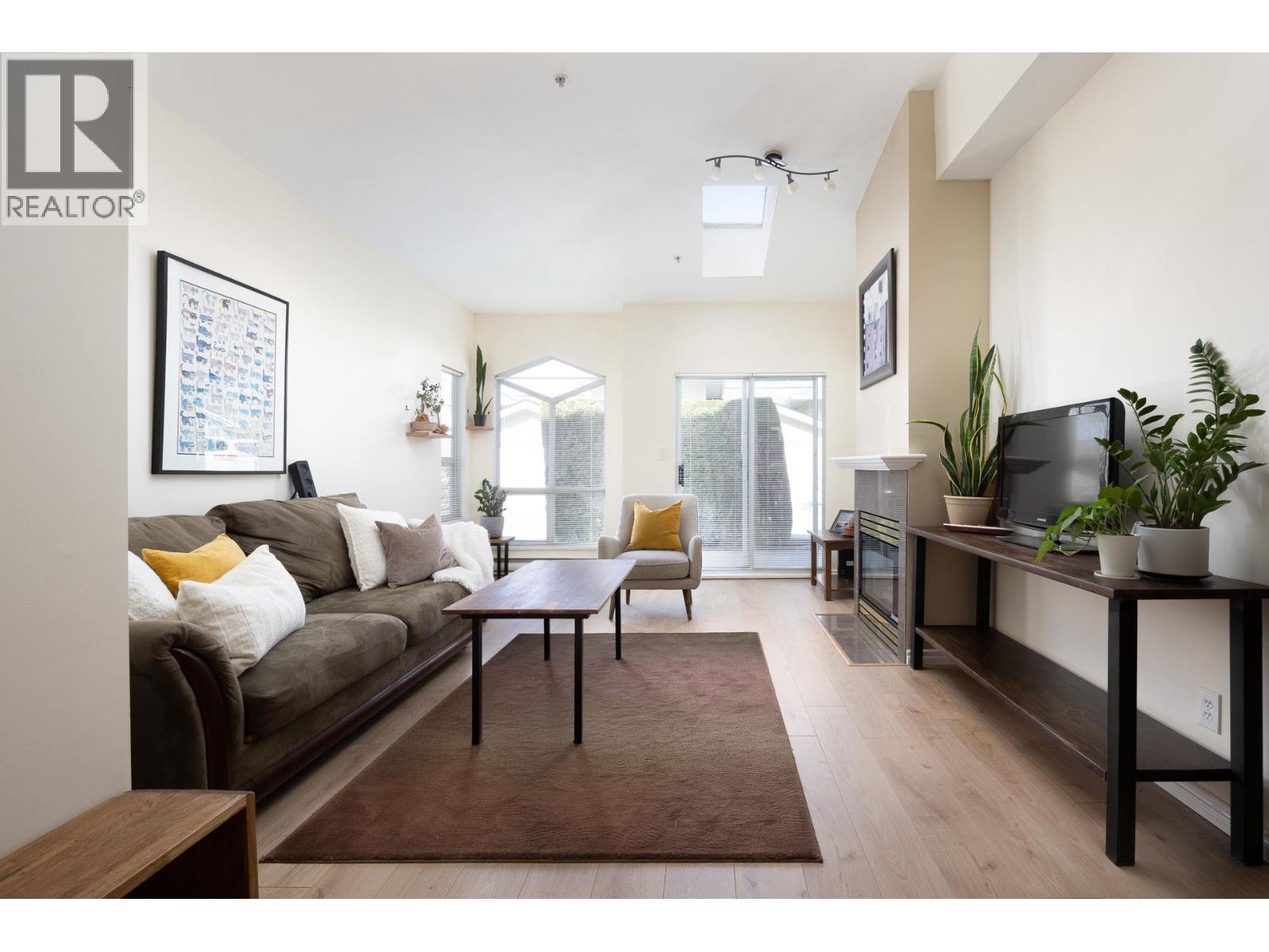 Property at 1122 O'FLAHERTY GATE image 4