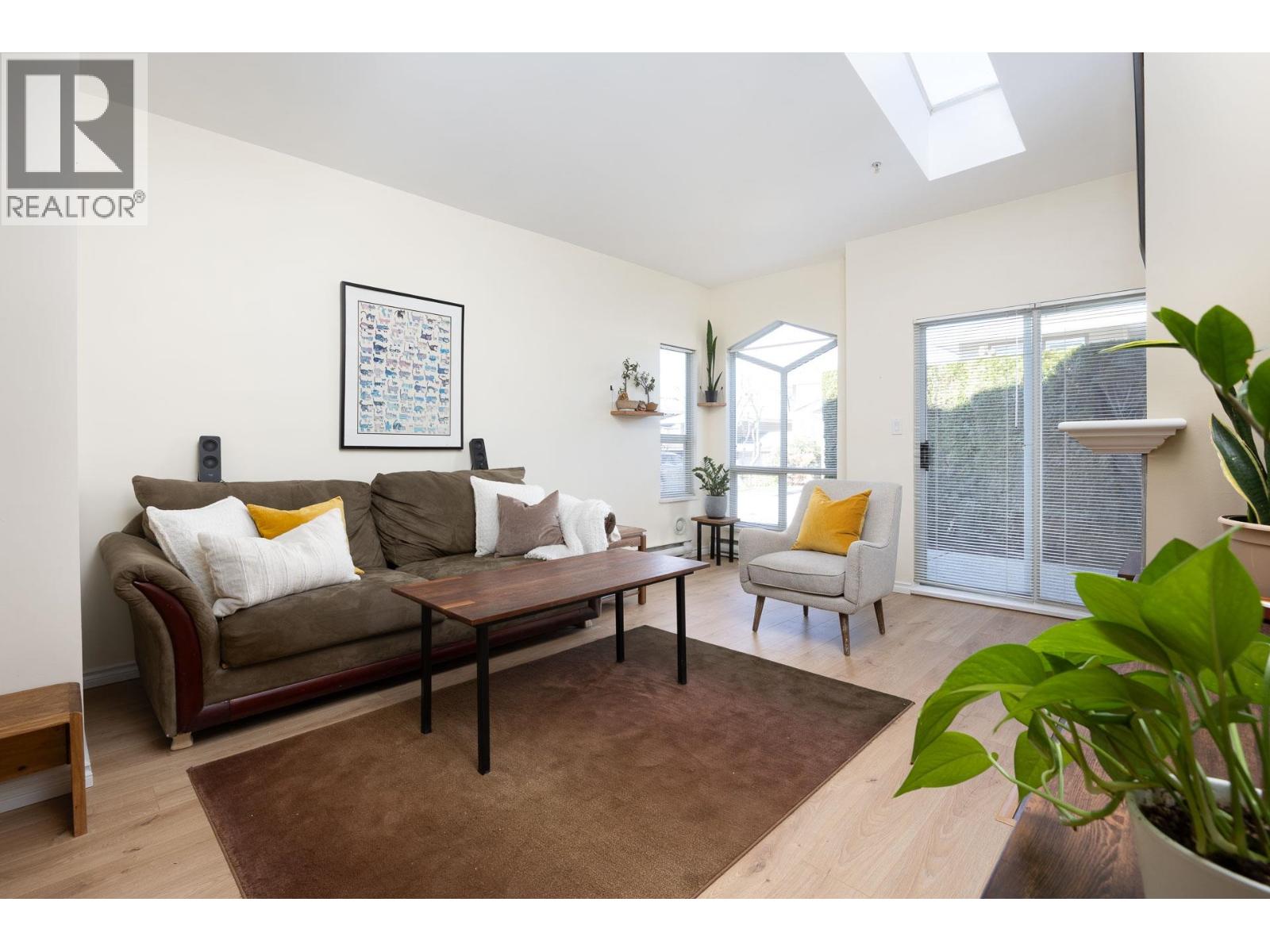 Property at 1122 O'FLAHERTY GATE image 5