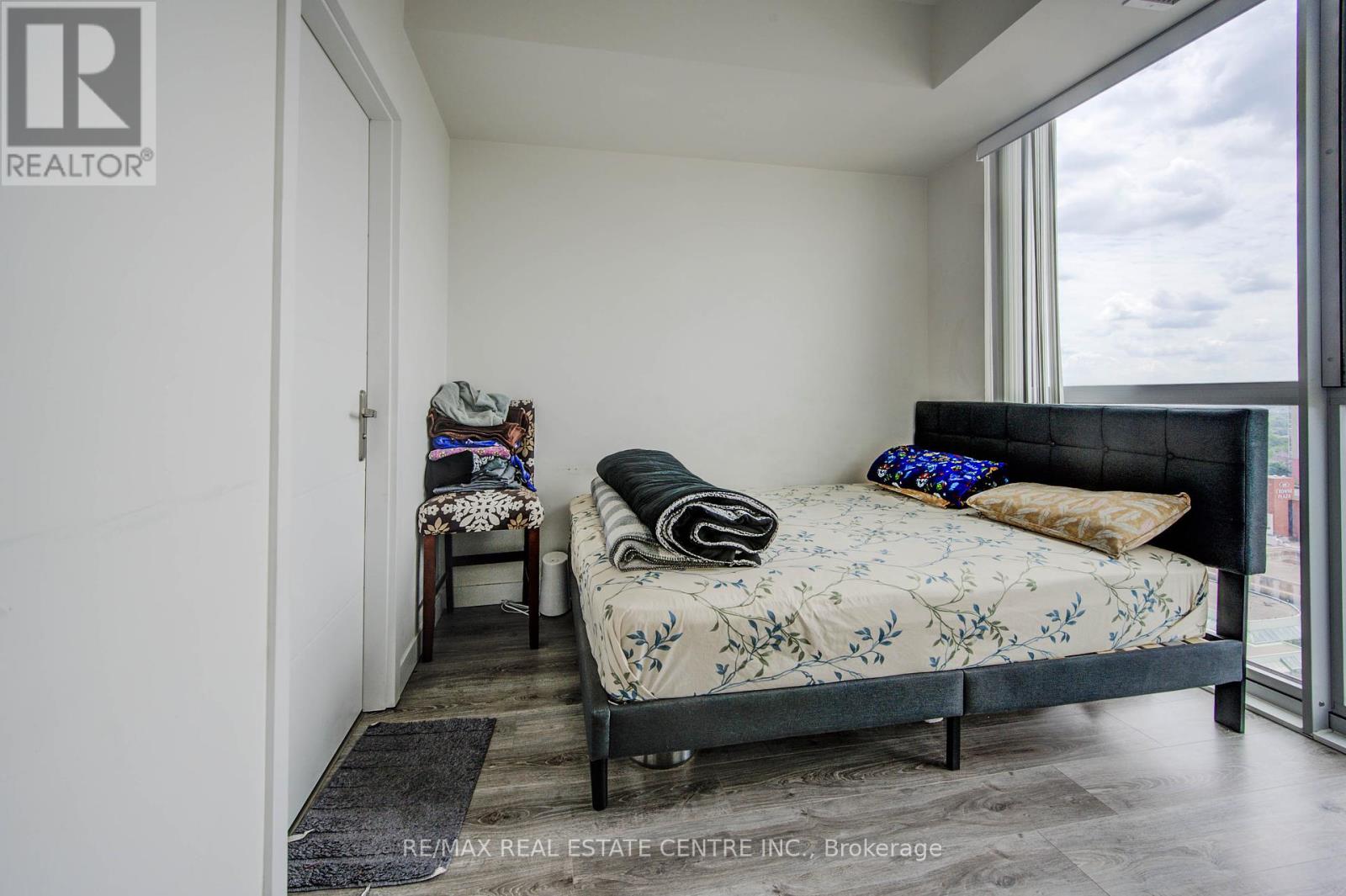 1809 - 60 Frederick Street, Kitchener, Ontario  N2H 2L7 - Photo 12 - X12344079