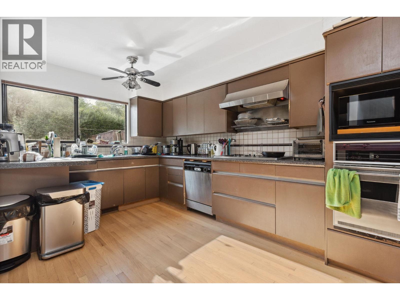 6660-6662 Stanley Street, Burnaby, British Columbia  V5E 1T8 - Photo 11 - R3024144