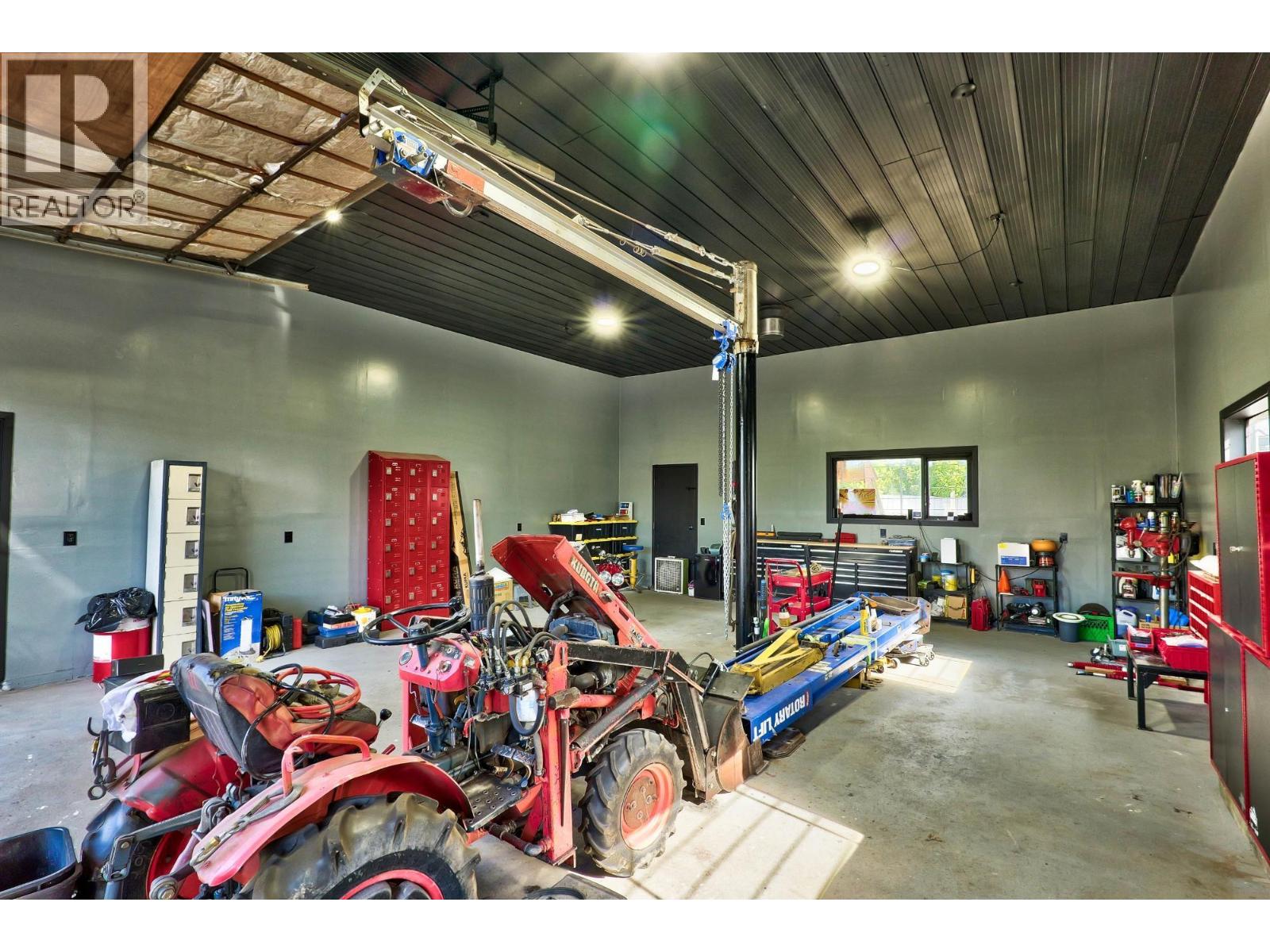 Property at 509 DURANGO Drive image 4