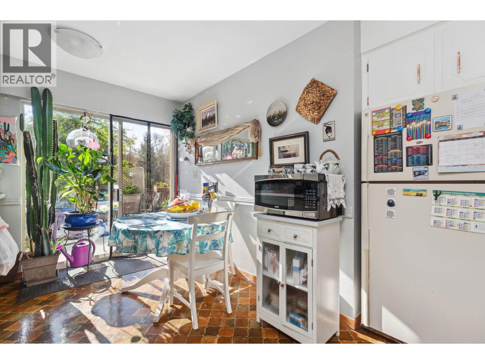 6660-6662 Stanley Street, Burnaby, British Columbia  V5E 1T8 - Photo 4 - R3024144