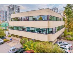 15261 RUSSELL AVENUE, White Rock, British Columbia