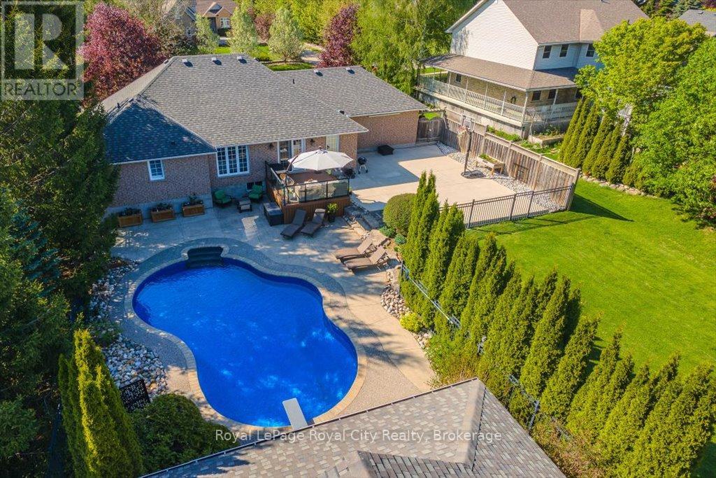 790 Dianne Crescent, Centre Wellington, Ontario  N1M 3N5 - Photo 47 - X12285156