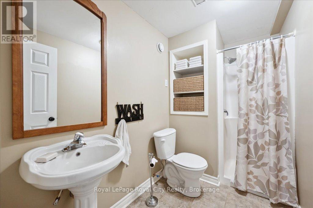 790 Dianne Crescent, Centre Wellington, Ontario  N1M 3N5 - Photo 32 - X12285156
