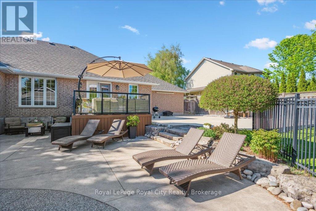790 Dianne Crescent, Centre Wellington, Ontario  N1M 3N5 - Photo 34 - X12285156