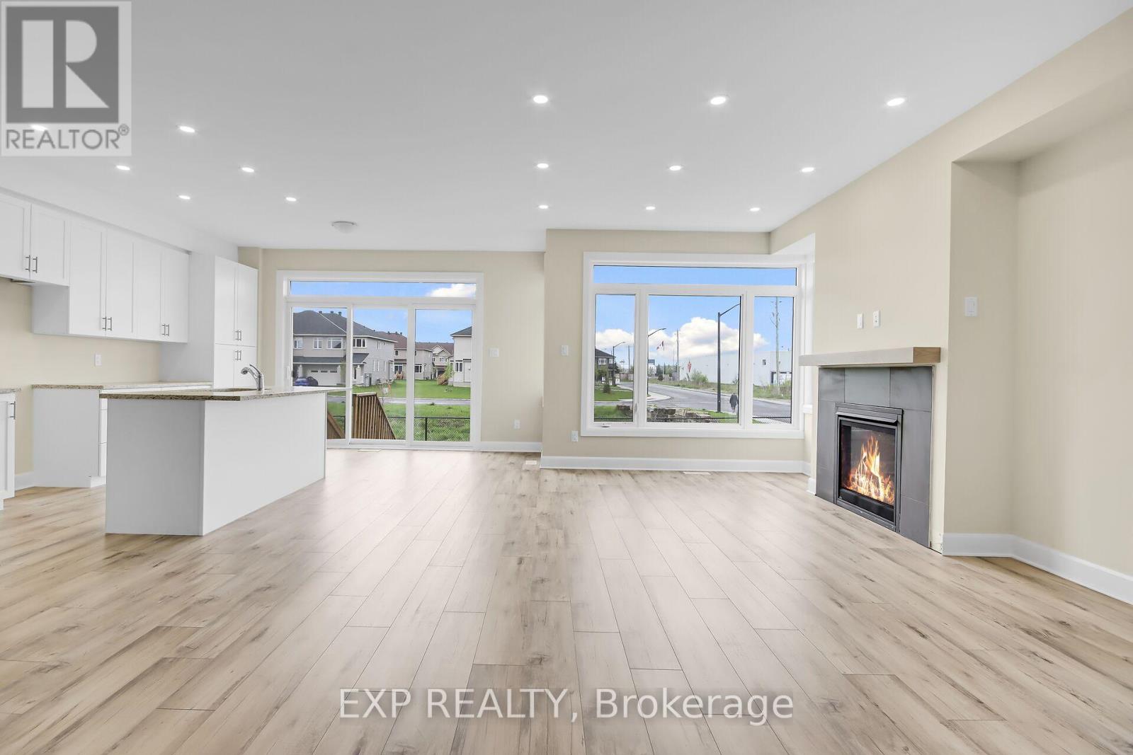 15 Reynolds Avenue, Carleton Place, Ontario  K7C 0W4 - Photo 7 - X12325257