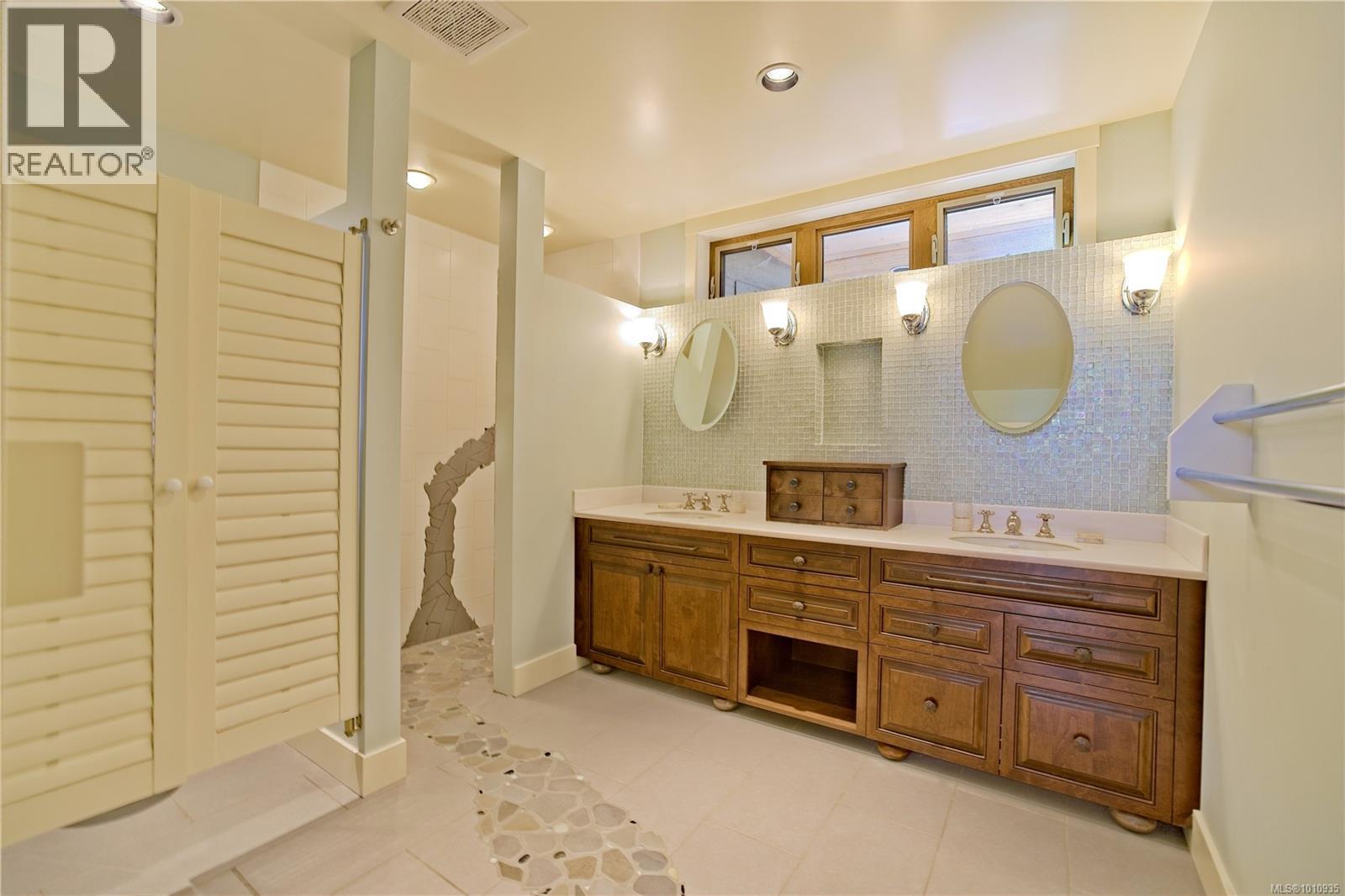 2 37 Salamanca Rd, Galiano Island, British Columbia  V0N 1P0 - Photo 27 - 1010935