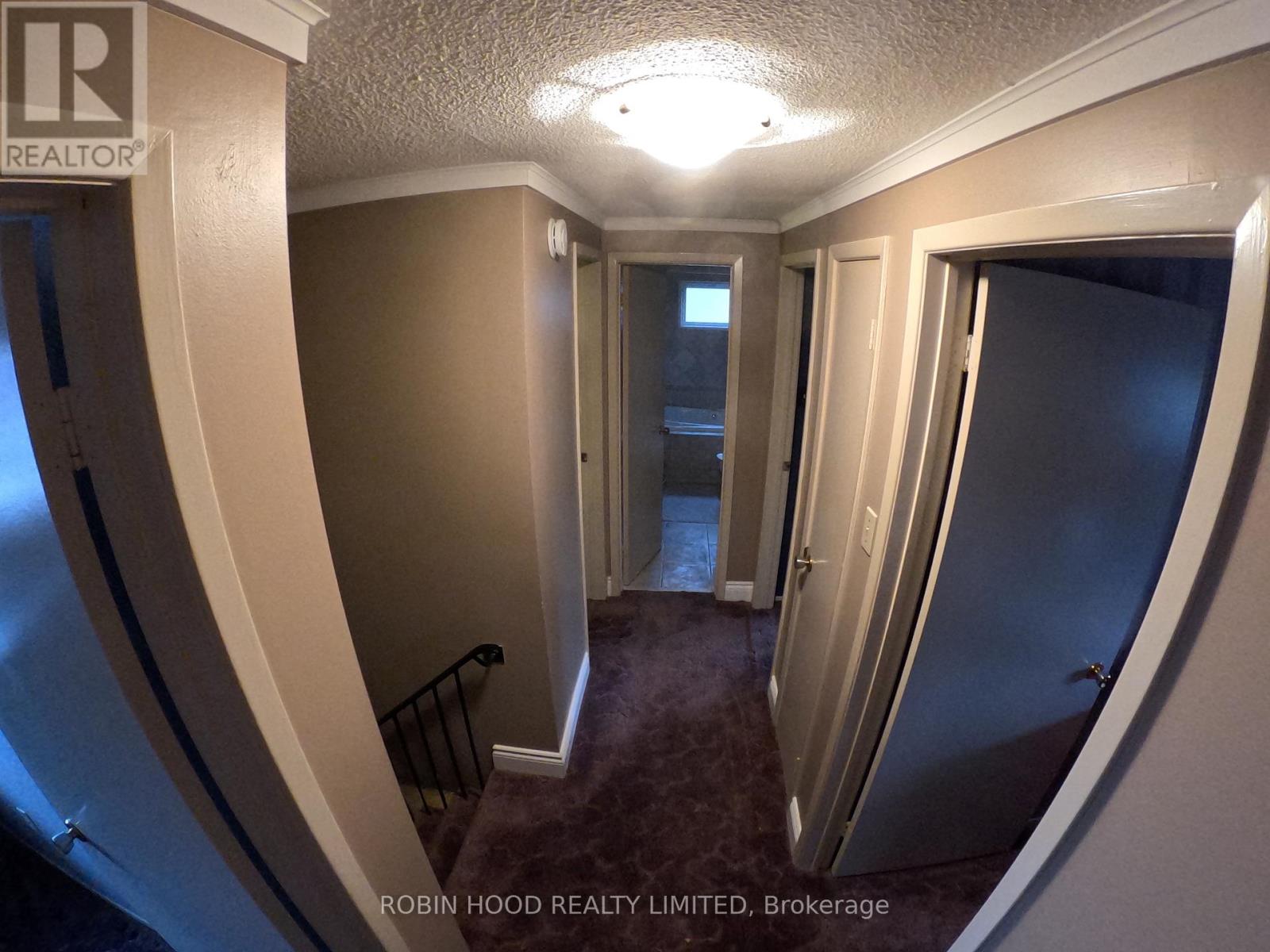 65 Britannia Avenue, Bradford West Gwillimbury, Ontario  L3Z 1A2 - Photo 19 - N12347291