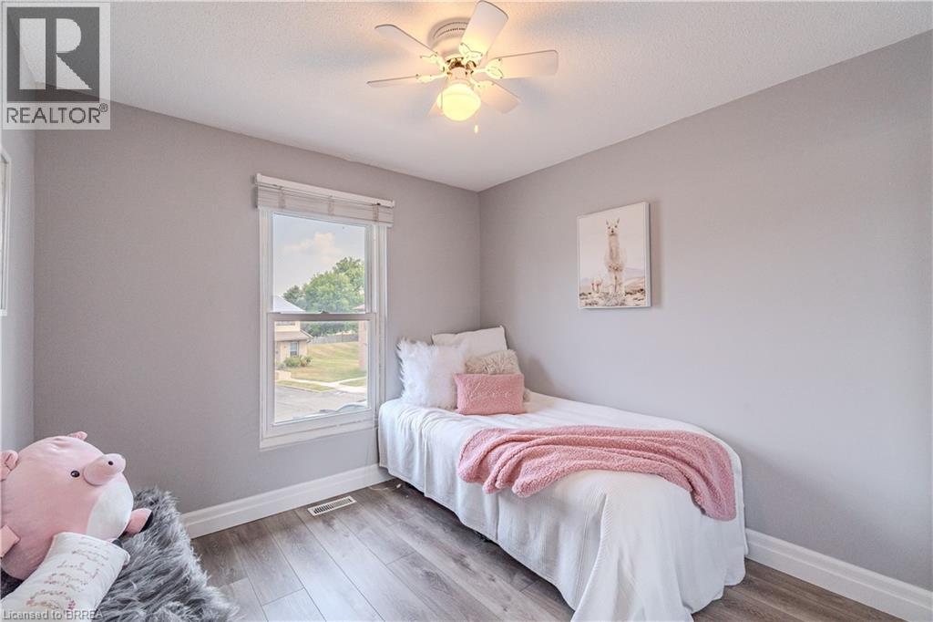 15 Centennial Drive Unit# D, Brantford, Ontario  N3R 6Y5 - Photo 27 - 40759368