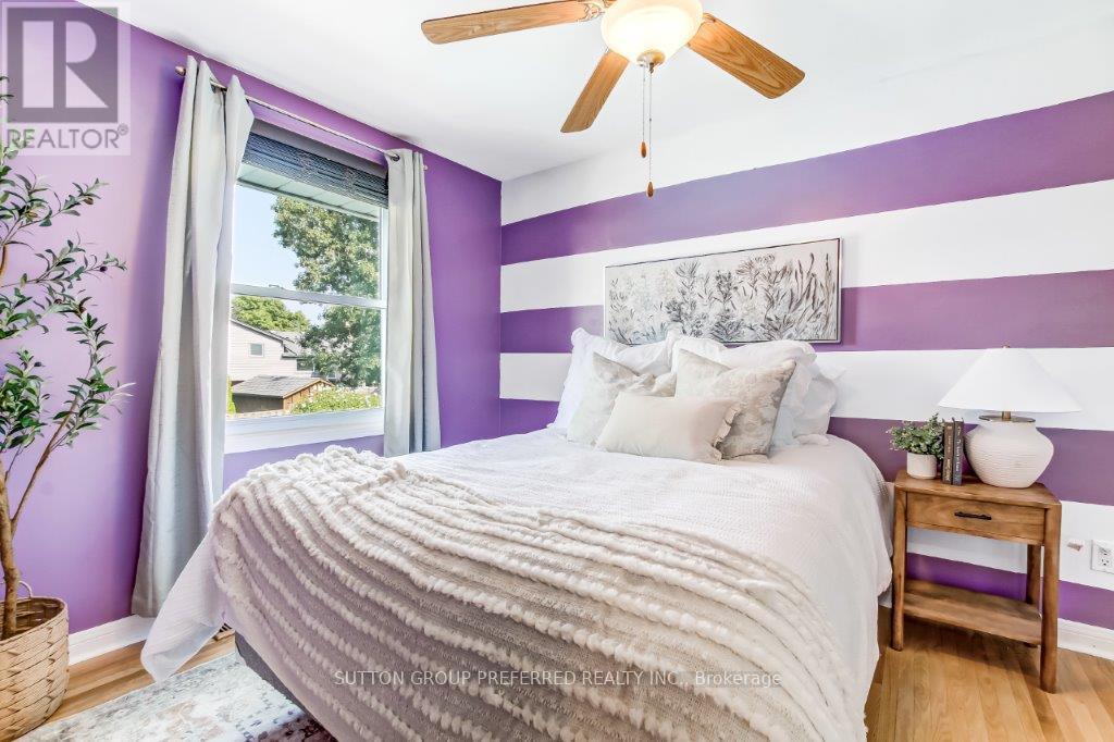 14 Cowan Avenue, London South, Ontario  N6C 4E6 - Photo 22 - X12347330