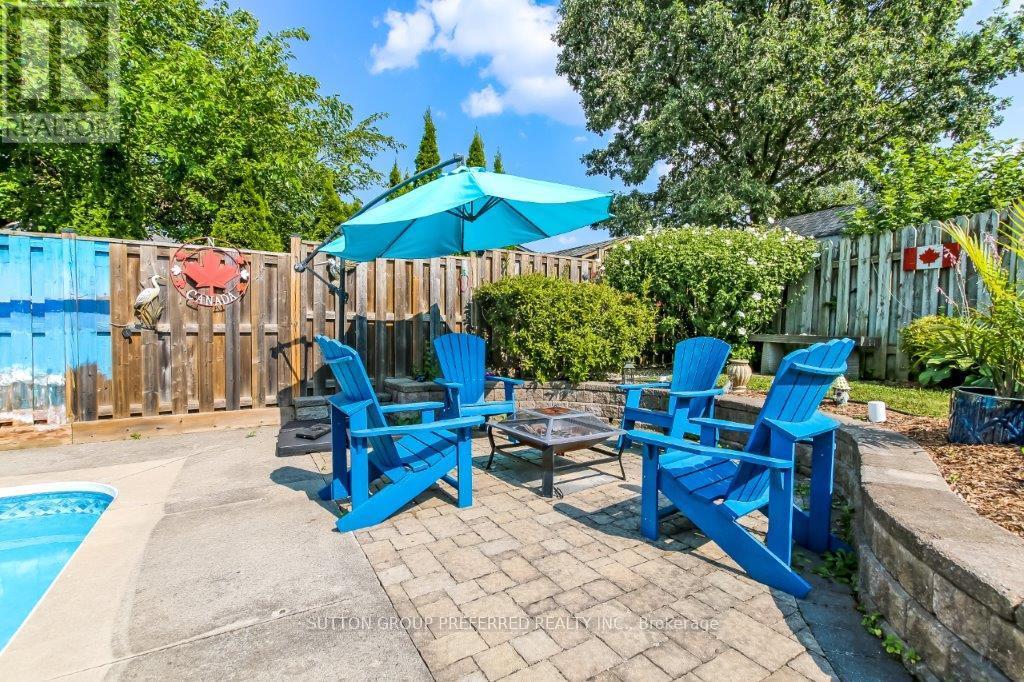 14 Cowan Avenue, London South, Ontario  N6C 4E6 - Photo 5 - X12347330