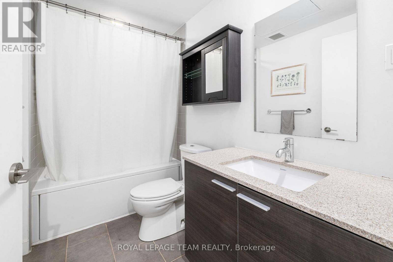 608 - 354 Gladstone Avenue, Ottawa, Ontario  K2P 0R4 - Photo 15 - X12347323