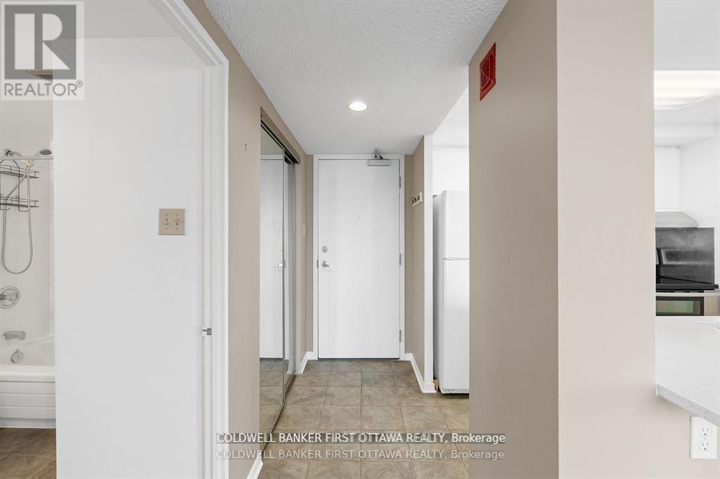 410 - 35 Holland Avenue, Ottawa, Ontario  K1Y 4S2 - Photo 12 - X12347382