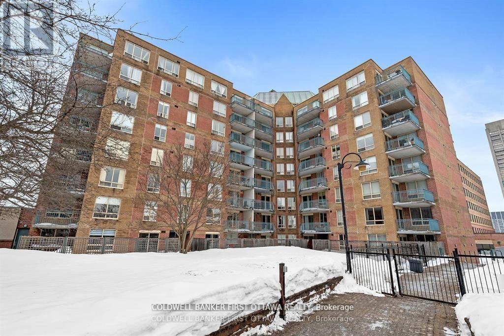 410 - 35 Holland Avenue, Ottawa, Ontario  K1Y 4S2 - Photo 2 - X12347382
