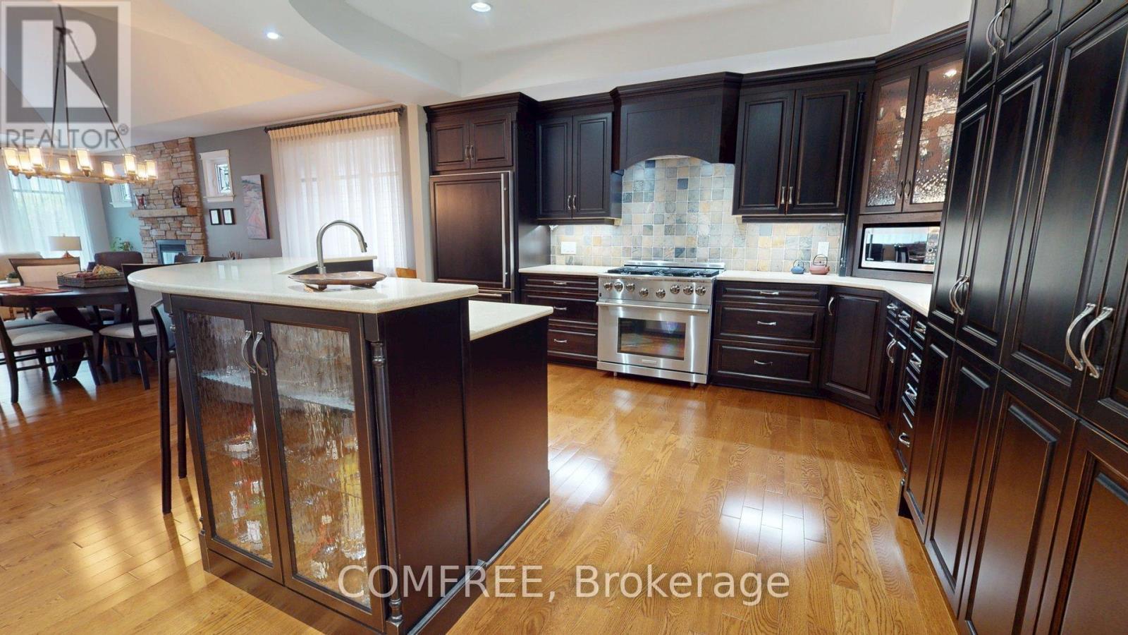 Property at 176 SOLERA CIRCLE image 2
