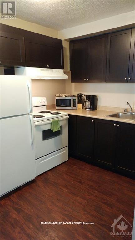 204 Bruyere Street, Ottawa, Ontario  K1N 5E3 - Photo 4 - X12347432