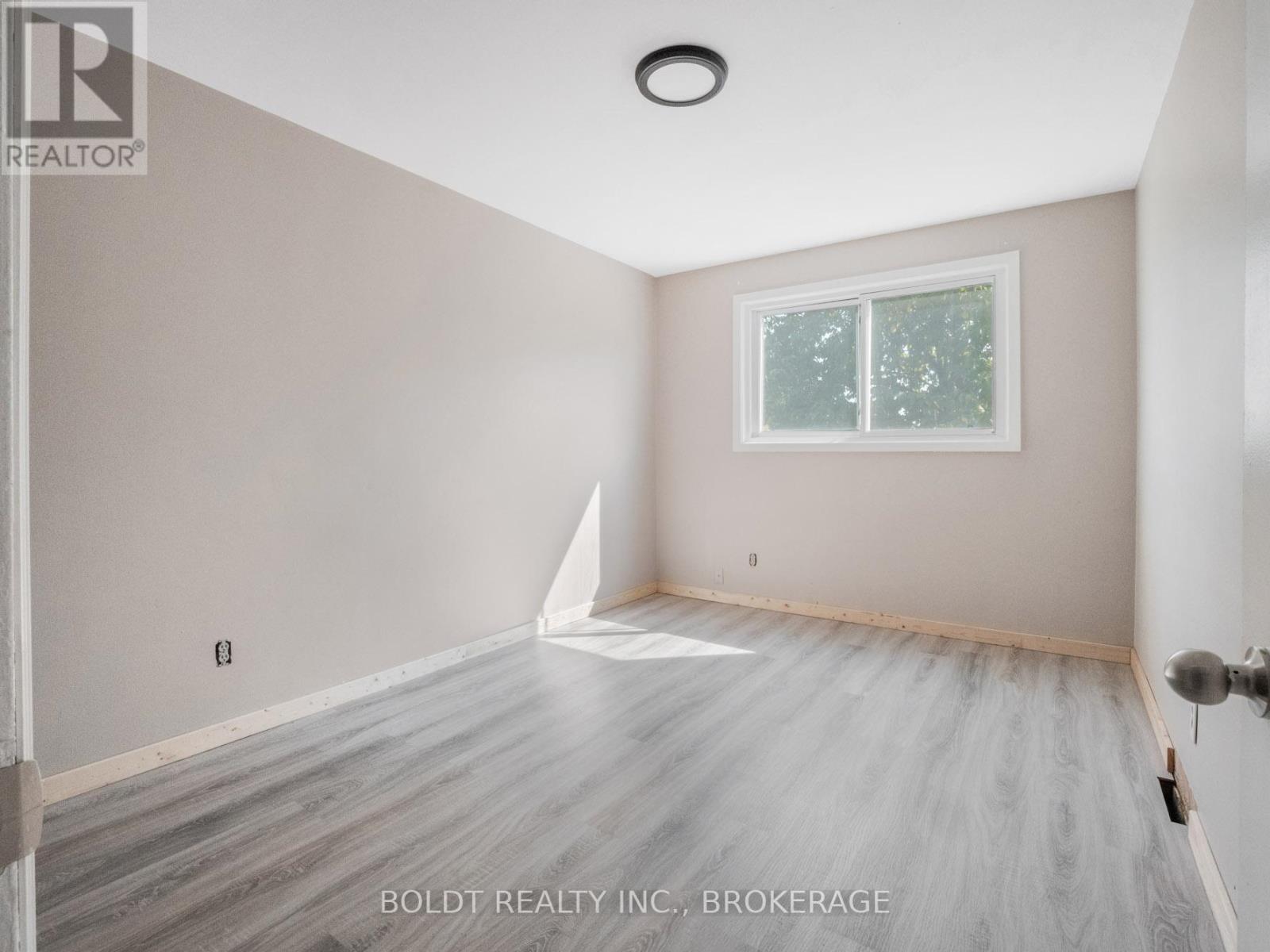 3435 - 3435 Cattell Drive, Niagara Falls, Ontario  L2G 6N4 - Photo 11 - X12347402