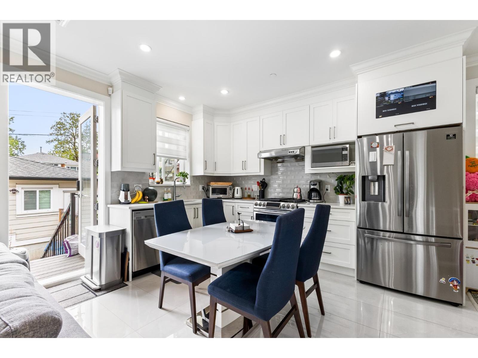 2 2786 E 46th Avenue, Vancouver, British Columbia  V5S 1A7 - Photo 7 - R3037420