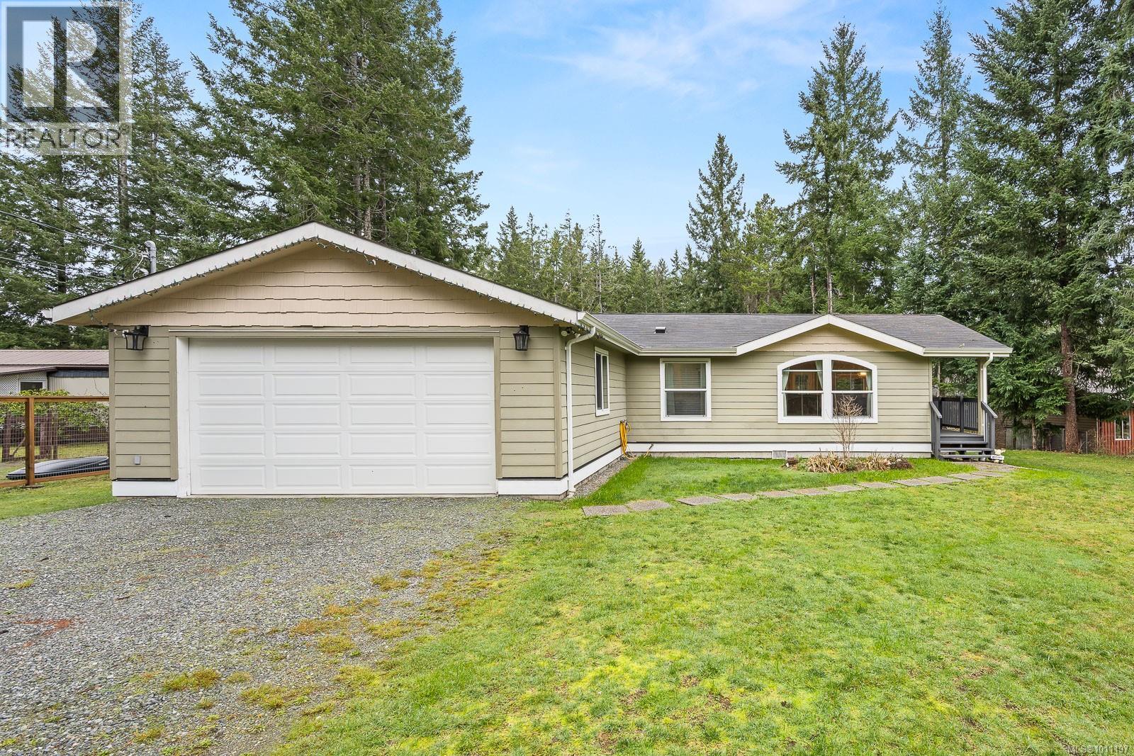 1888 Bates Rd, Courtenay, British Columbia  V9J 1X4 - Photo 2 - 1011197
