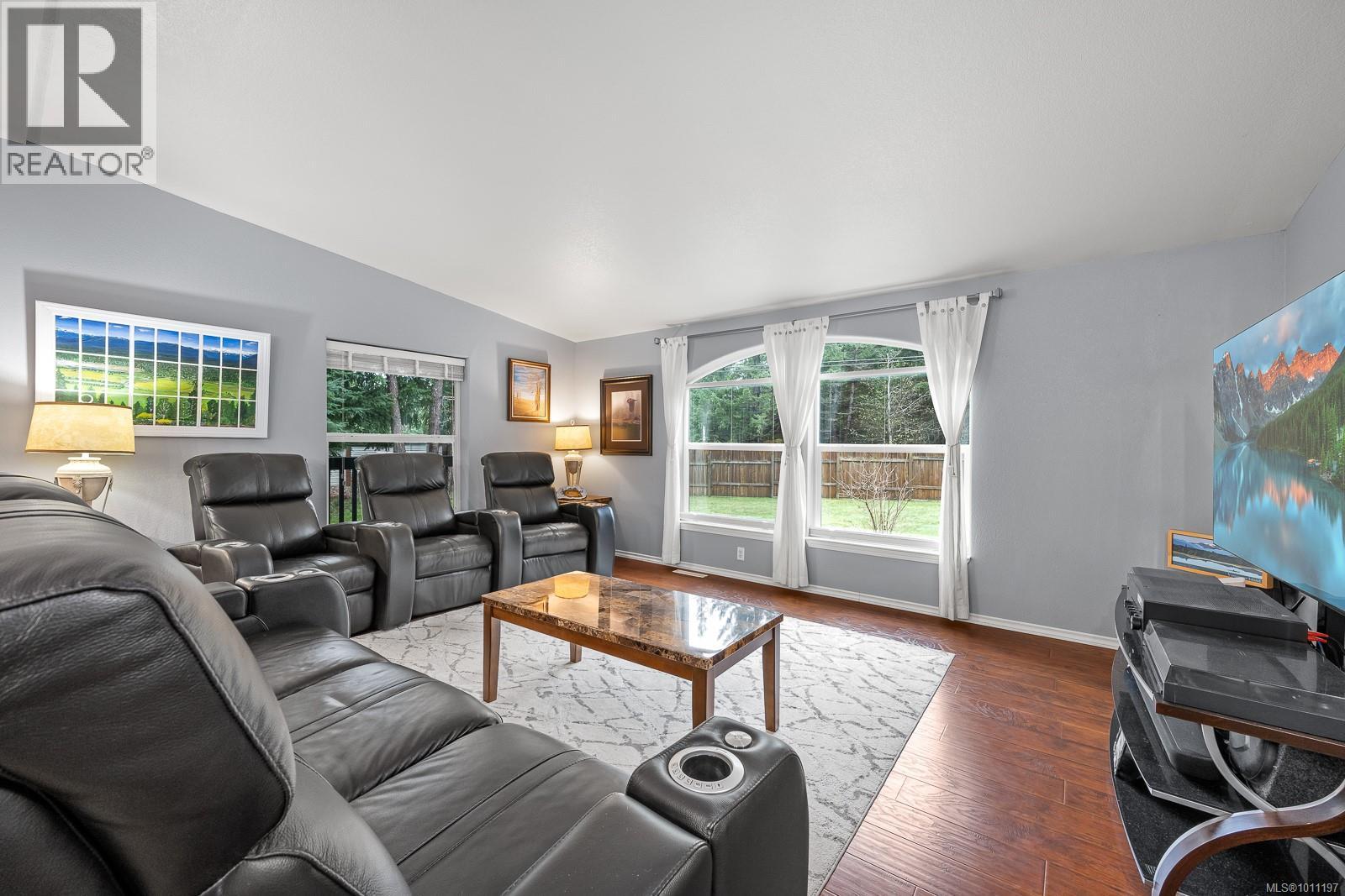 1888 Bates Rd, Courtenay, British Columbia  V9J 1X4 - Photo 5 - 1011197