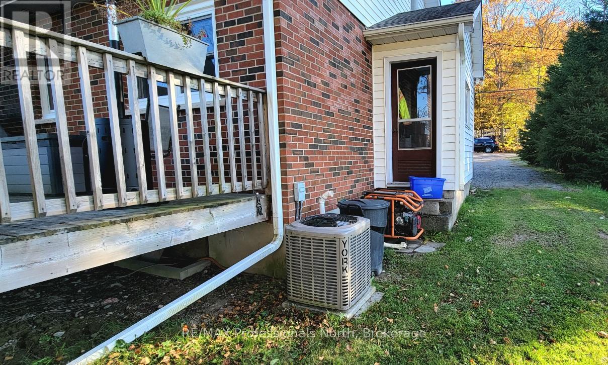 96 West Browns Road, Huntsville, Ontario  P1H 1S2 - Photo 20 - X12347317