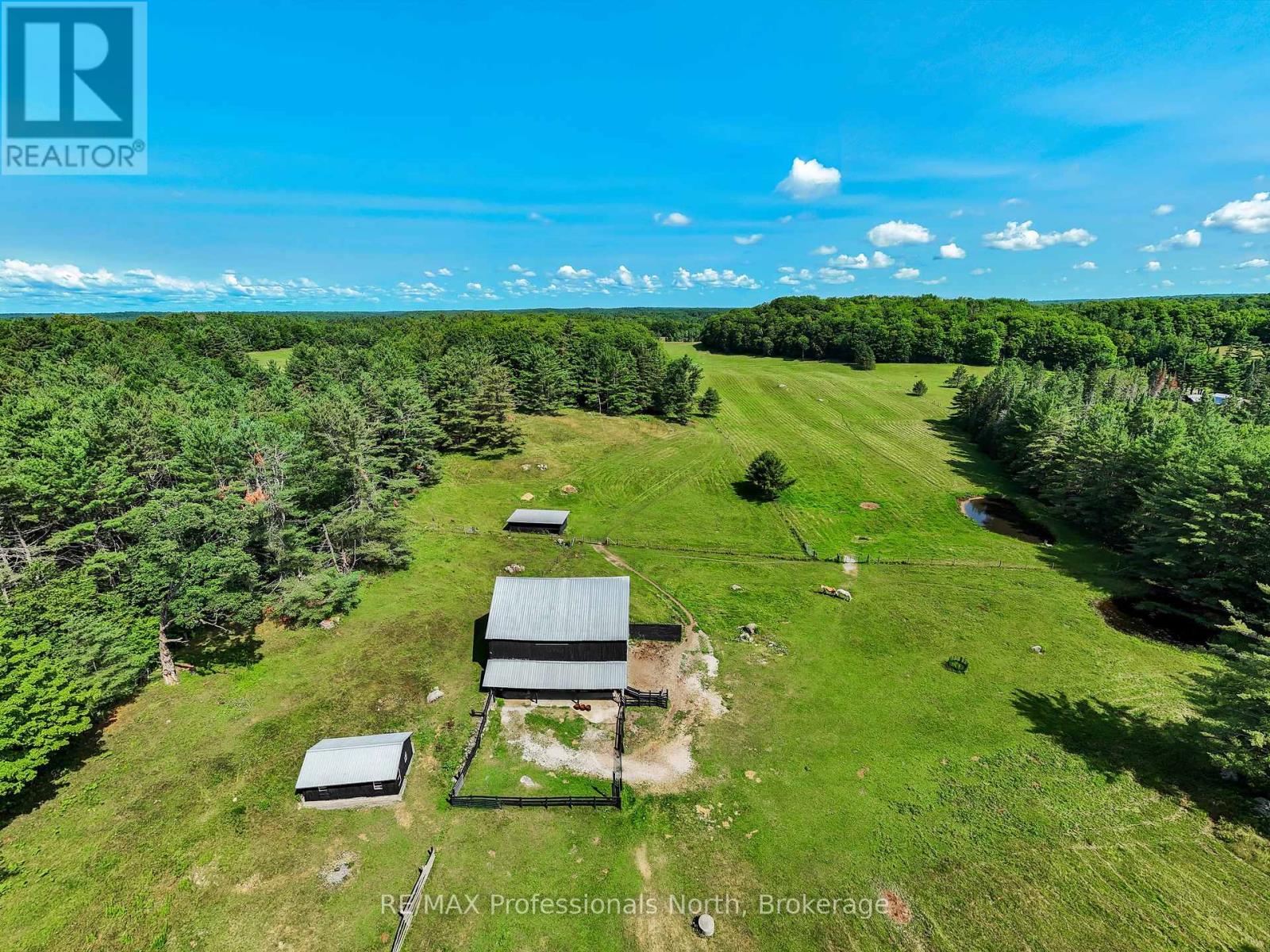 1069 Kirk Line E, Bracebridge, Ontario  P1L 0A1 - Photo 14 - X12347381