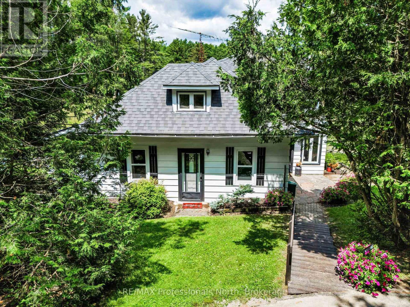 1069 Kirk Line E, Bracebridge, Ontario  P1L 0A1 - Photo 19 - X12347381