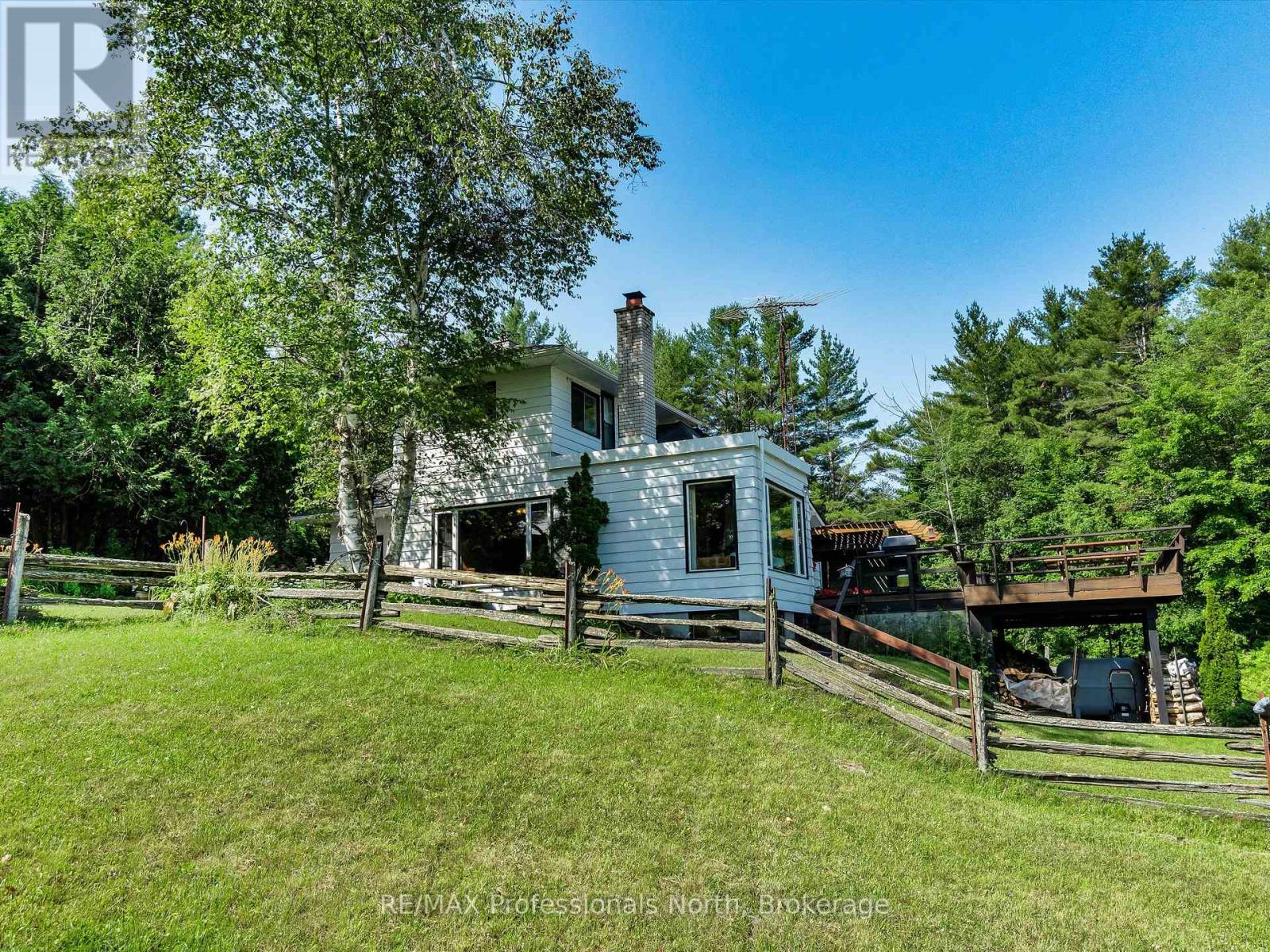 1069 Kirk Line E, Bracebridge, Ontario  P1L 0A1 - Photo 34 - X12347381