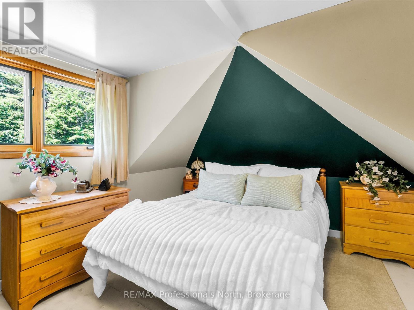 1069 Kirk Line E, Bracebridge, Ontario  P1L 0A1 - Photo 48 - X12347381