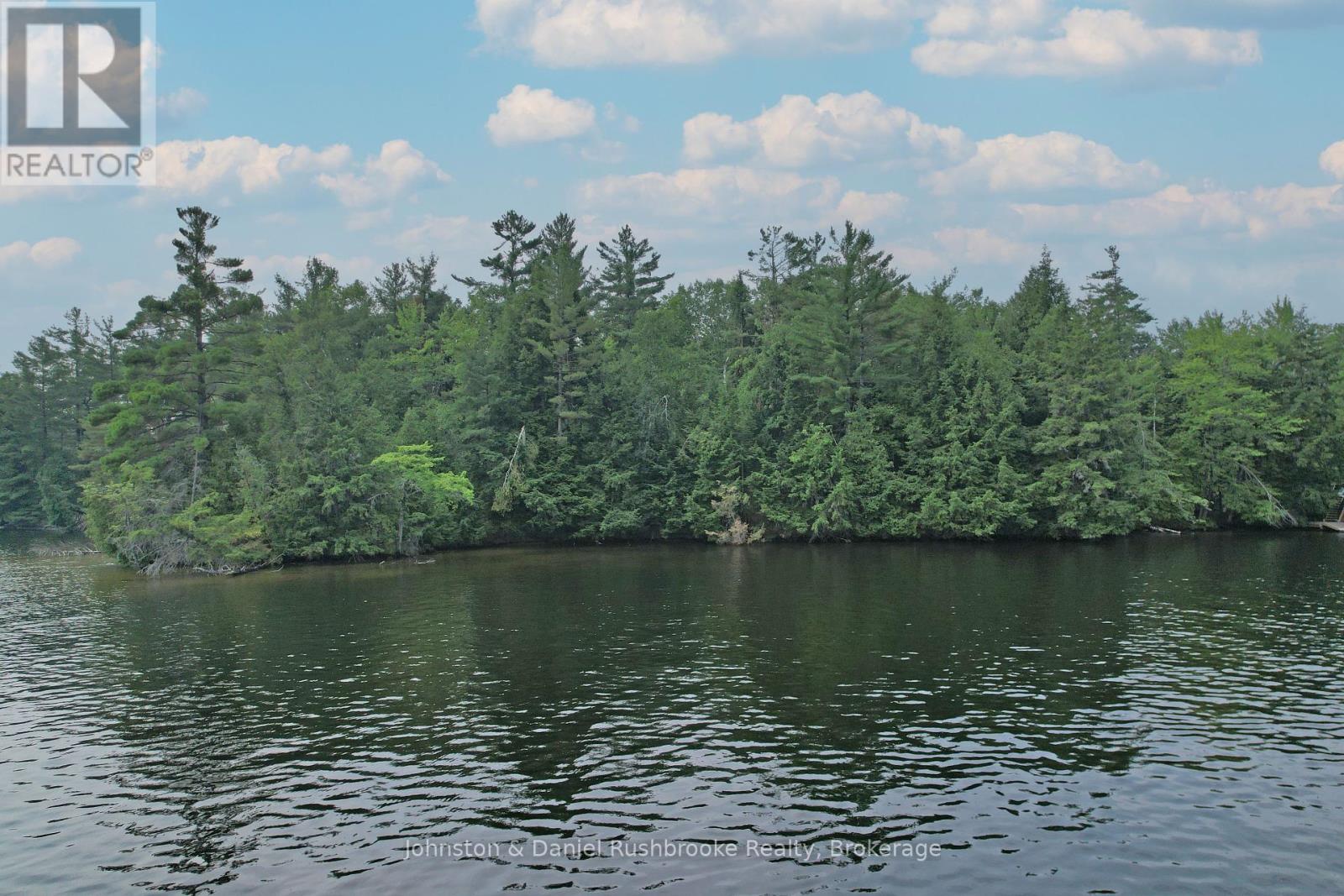 2 Island 24lm (Denison), Gravenhurst, Ontario  P1P 1R2 - Photo 7 - X12347419