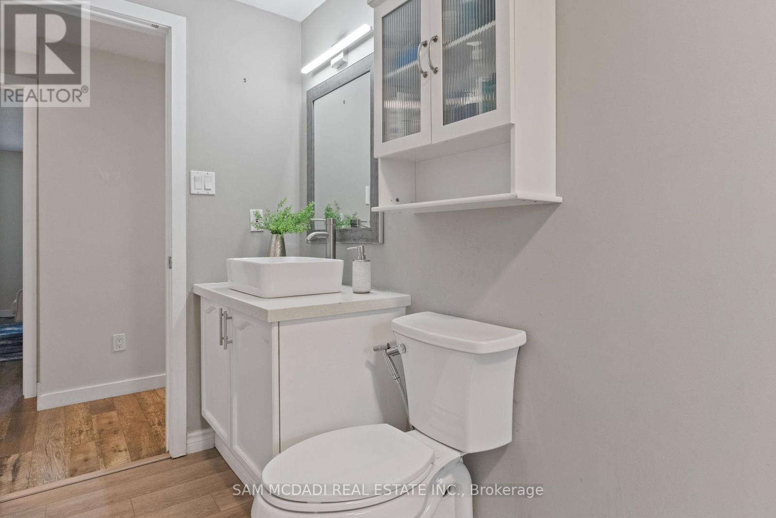 65 Edgemere Drive, Cambridge, Ontario  N1P 1B3 - Photo 21 - X12347281