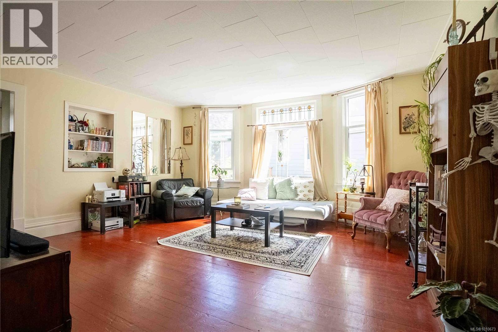 Property at 2329 Dowler Pl image 3