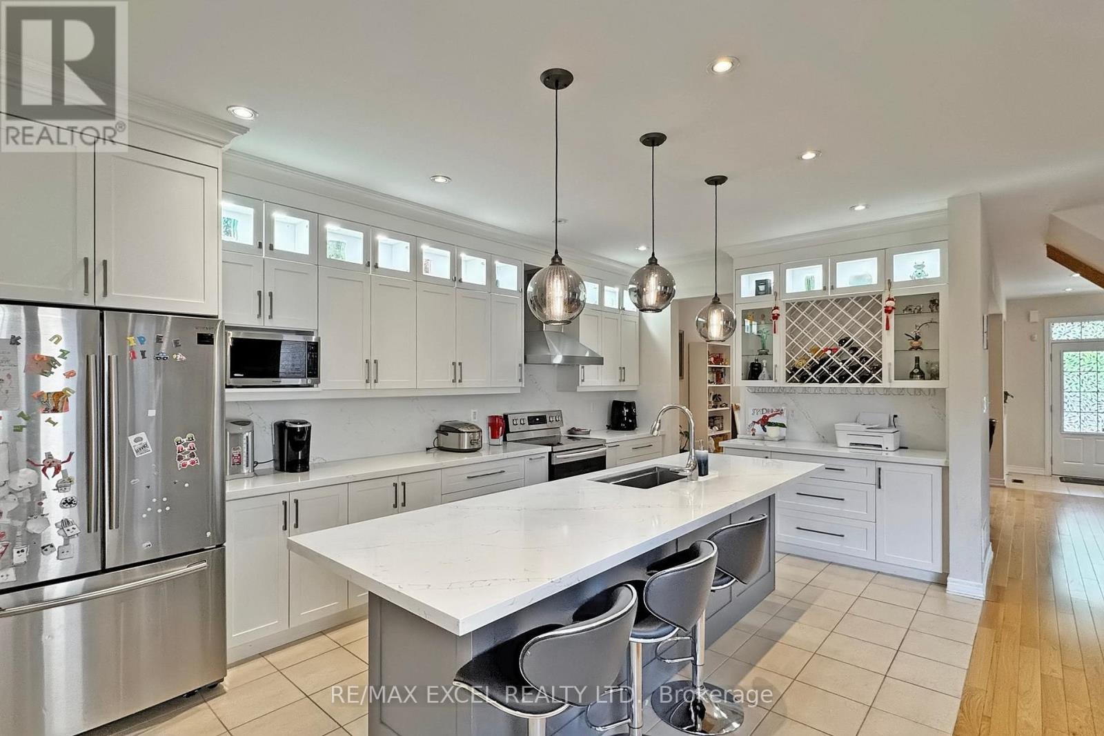 9 Sunnyside Hill Road, Markham, Ontario  L6B 0X4 - Photo 18 - N12347337