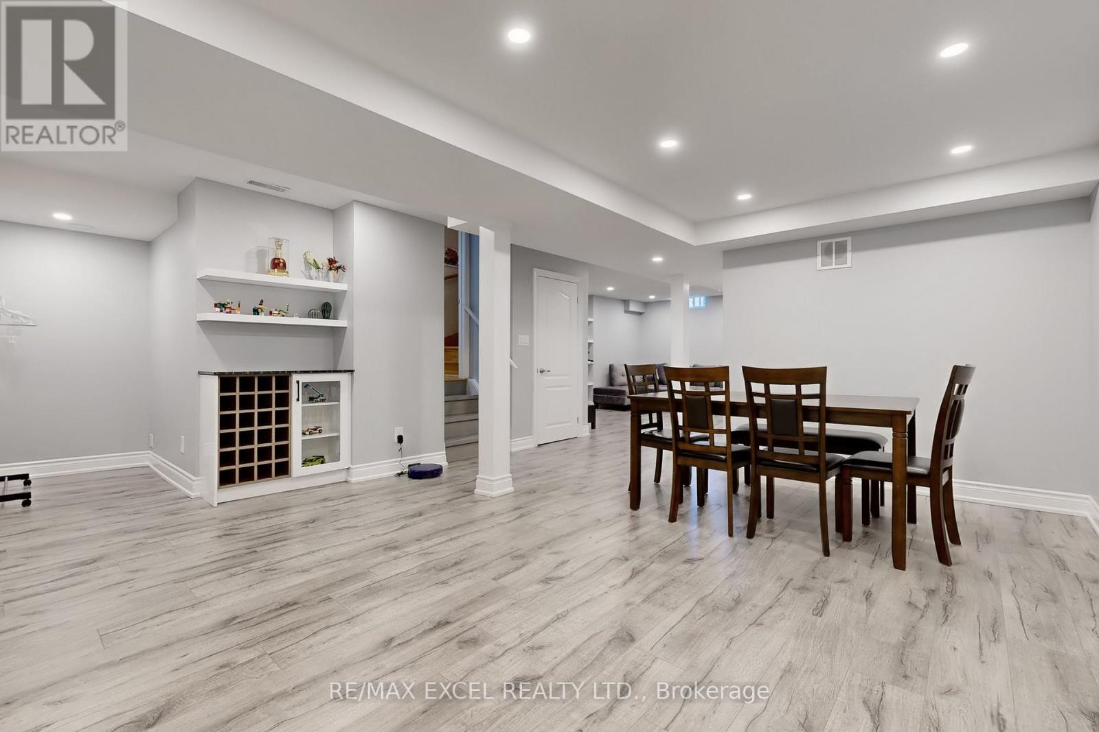 9 Sunnyside Hill Road, Markham, Ontario  L6B 0X4 - Photo 39 - N12347337