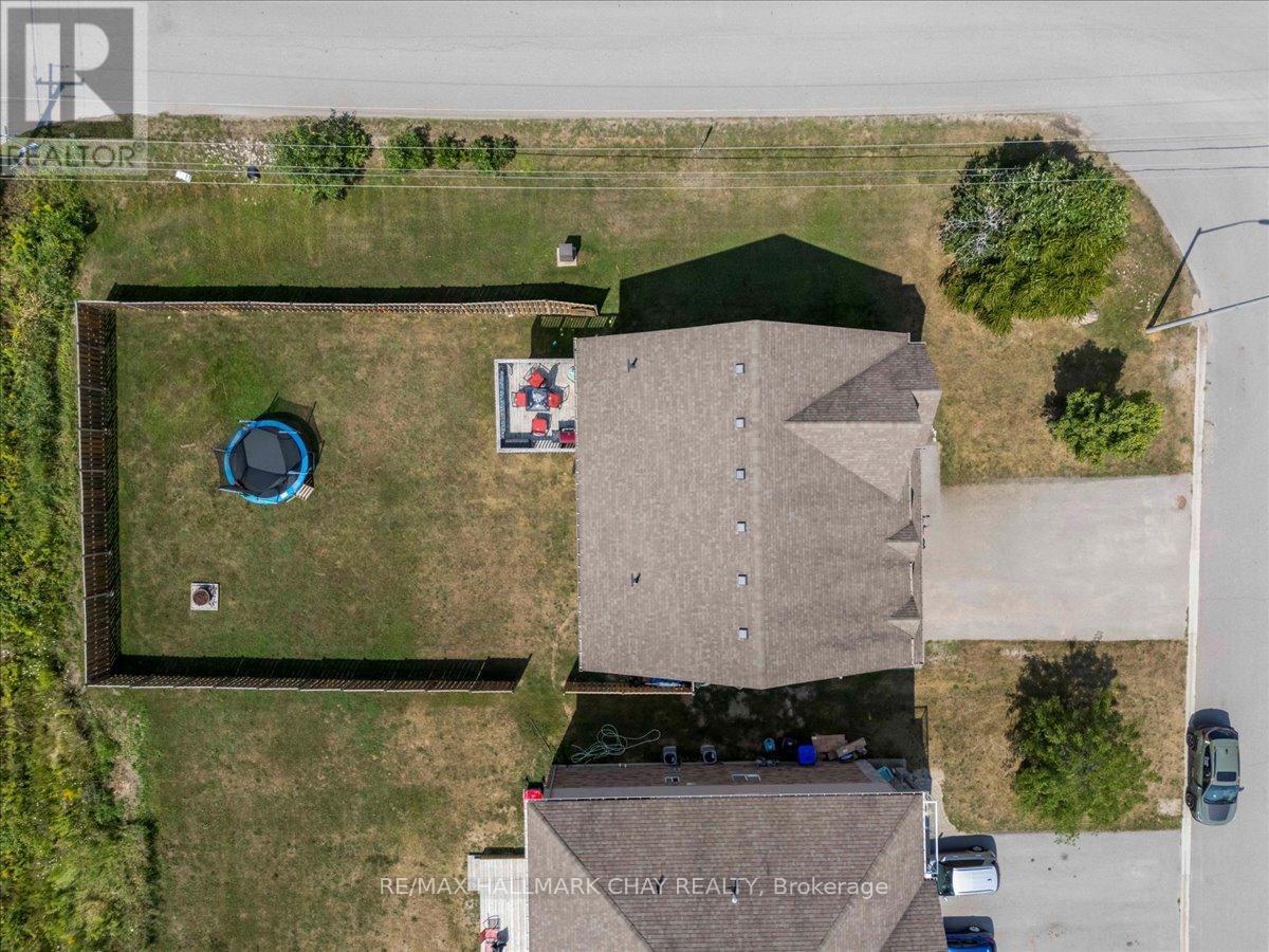 Property at 3939 WOOD AVENUE image 2