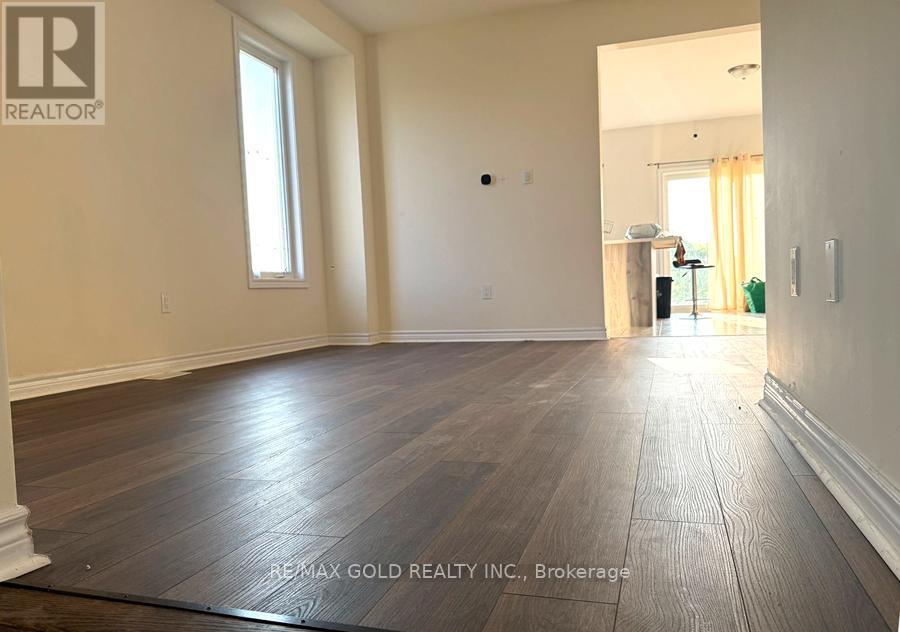 Property at 84 ATLANTIS DRIVE W image 5