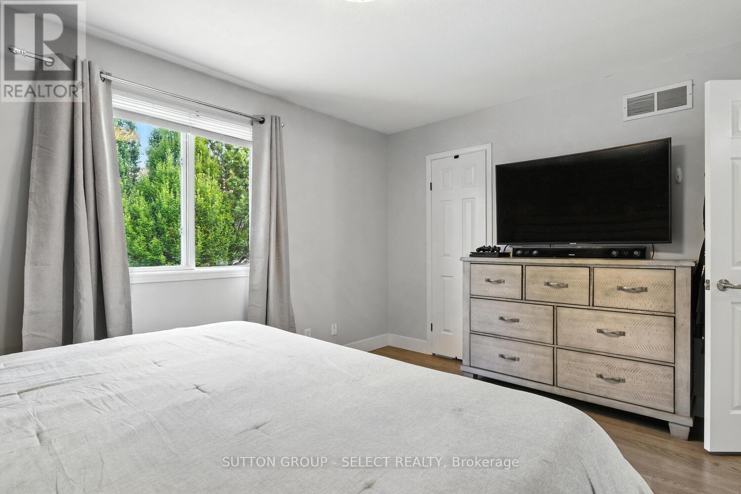 281 Ellerslie Road, London South, Ontario  N6M 1B7 - Photo 20 - X12347475