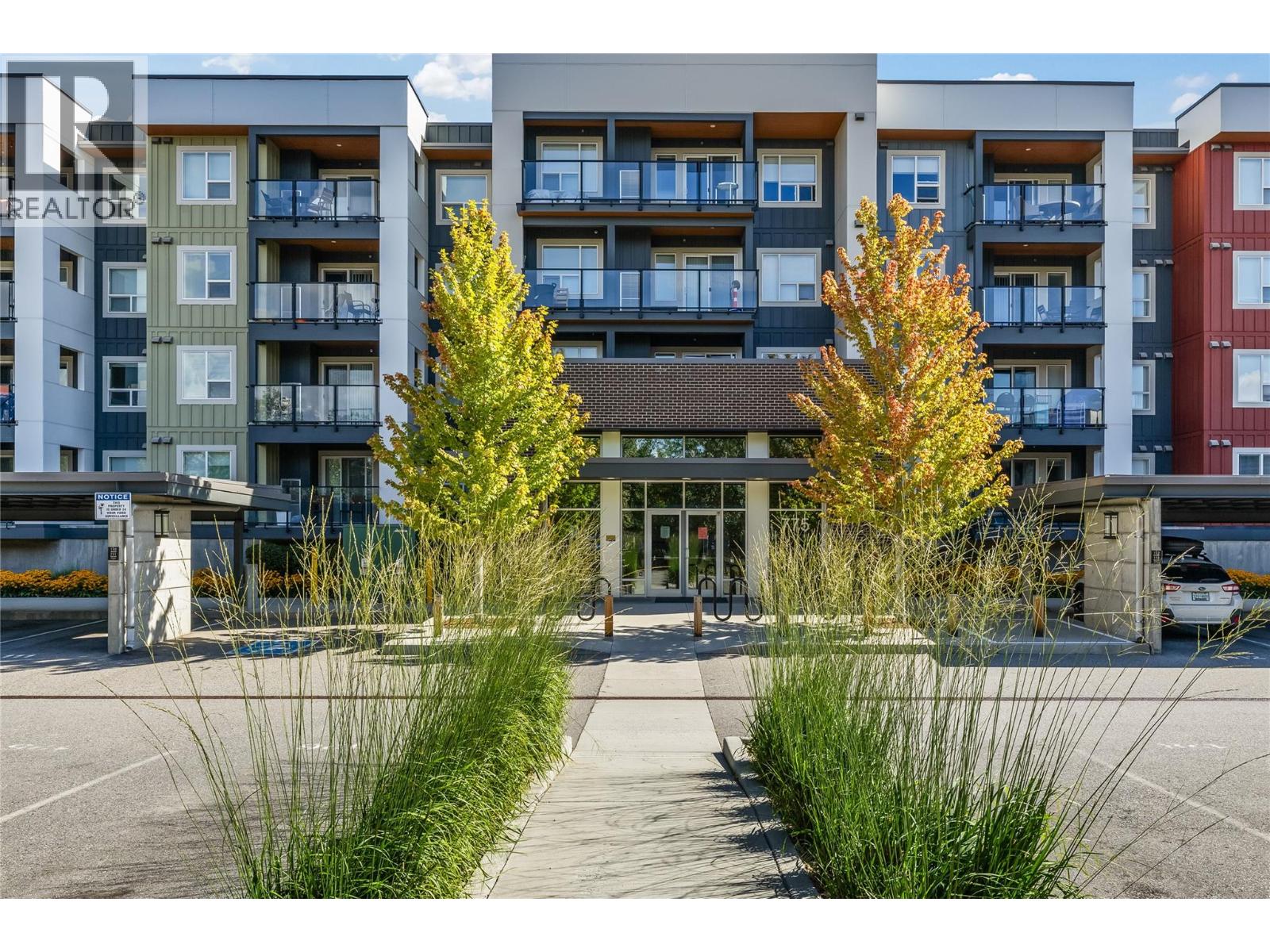 775 ACADEMY Way Unit# PH17, kelowna, British Columbia