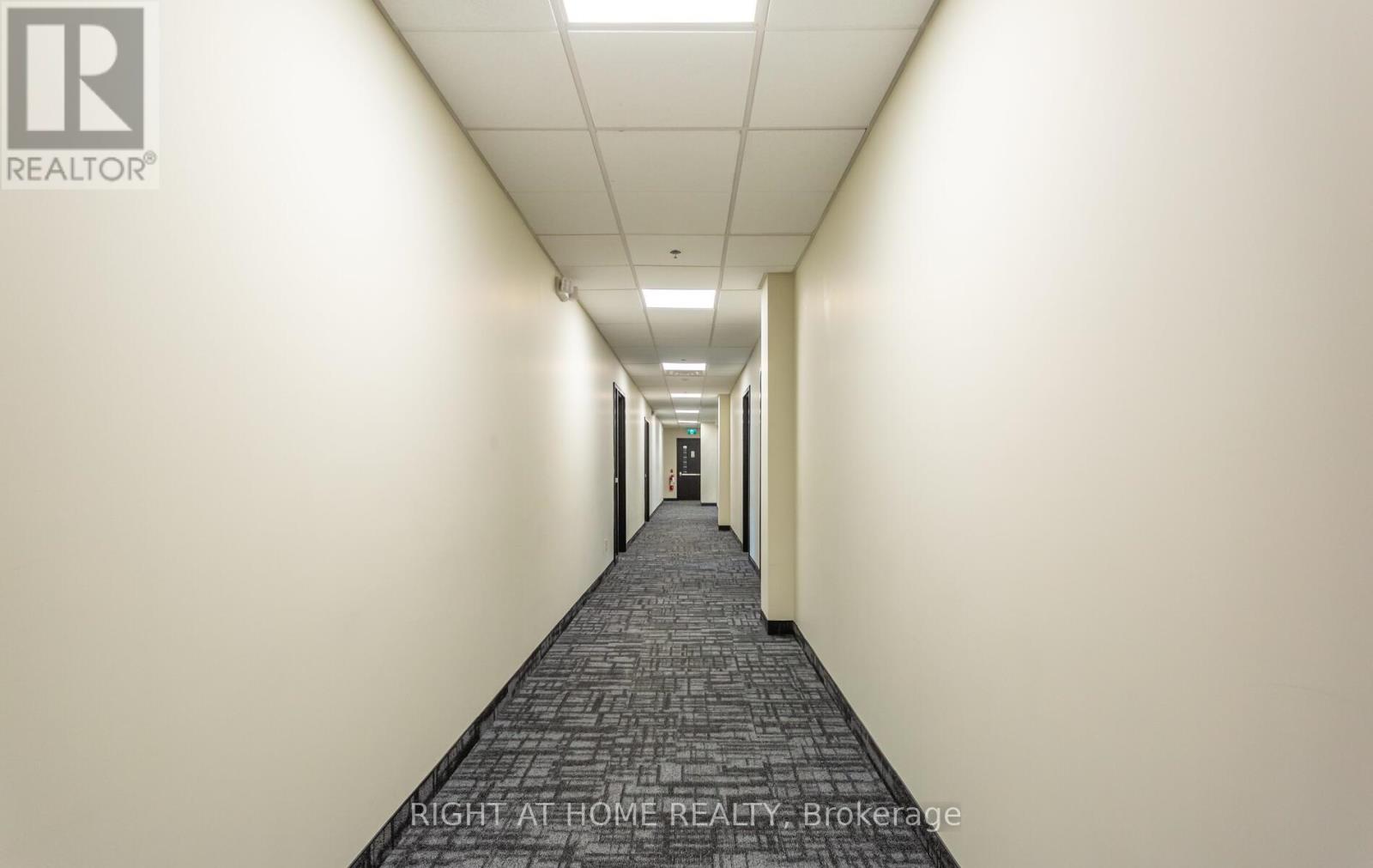 212 - 1670 North Service Road E, Oakville (Qe Queen Elizabeth), Ontario  L6H 7G3 - Photo 12 - W12347407