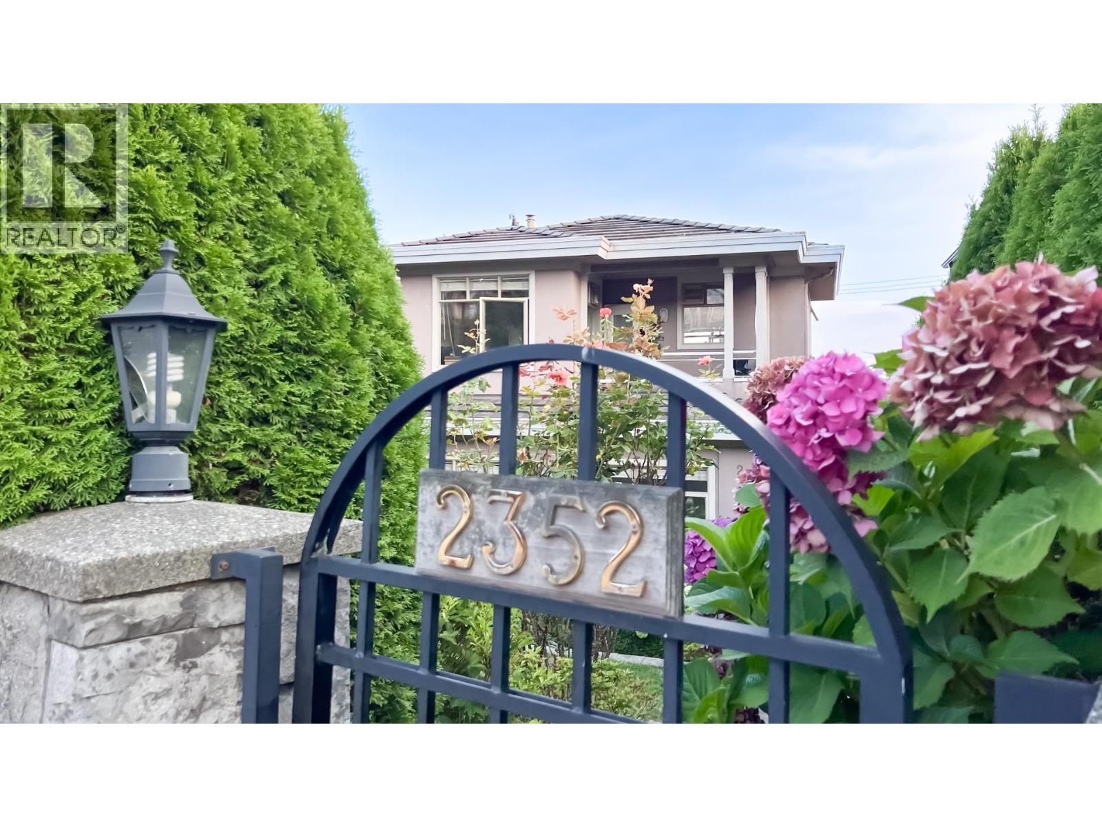 2352 Marine Drive, West Vancouver, British Columbia  V7V 1K8 - Photo 1 - R3037568