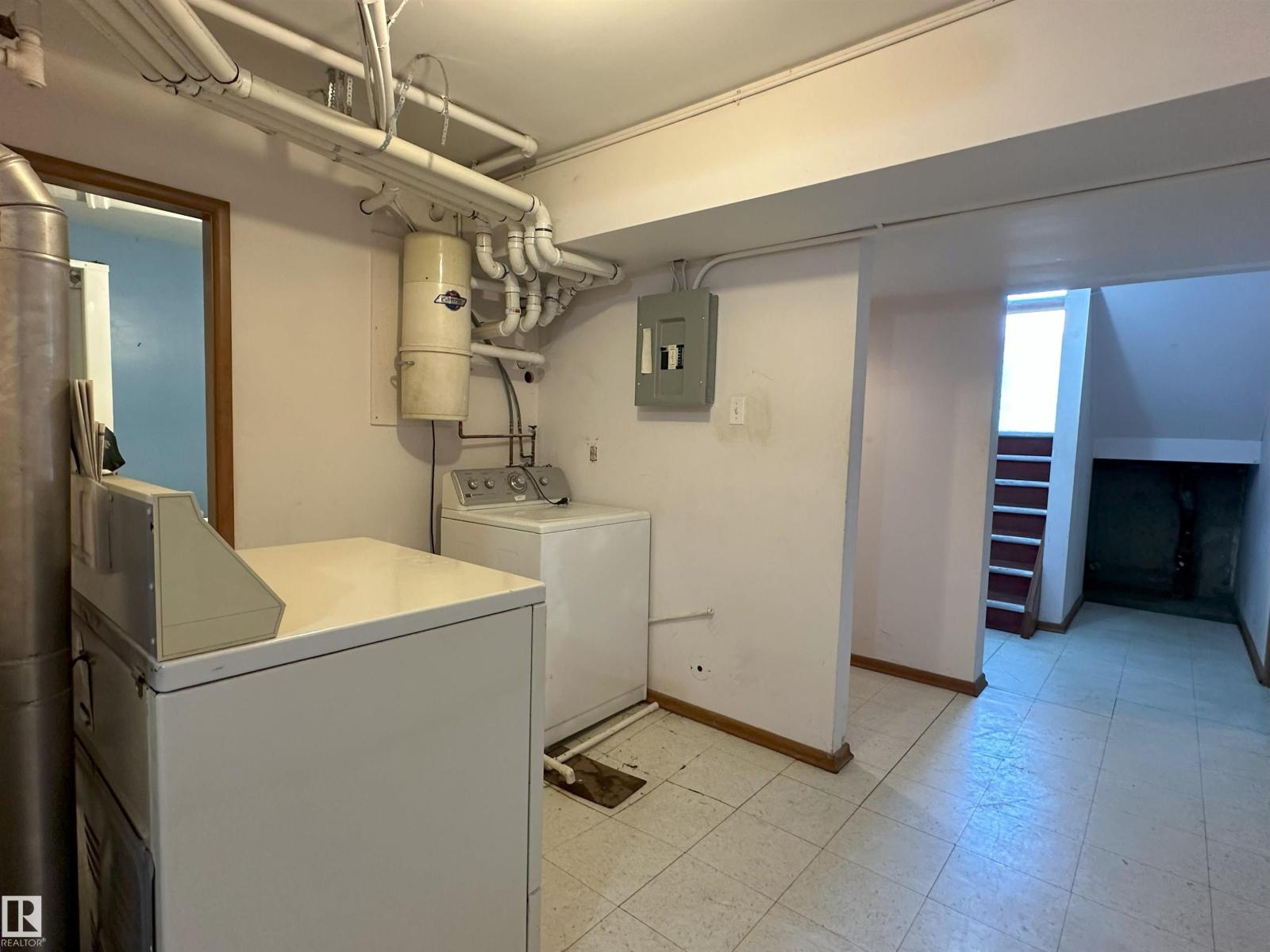 9108 112 Av Nw, Edmonton, Alberta  T5B 0H3 - Photo 39 - E4448616